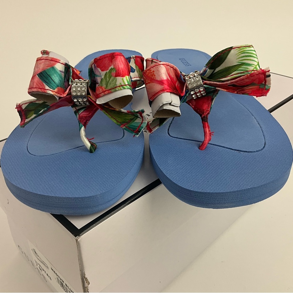 GUESS Women’s GW TUTA 3 Bow Sandal Medium Blue NIB - Picture 5 of 8